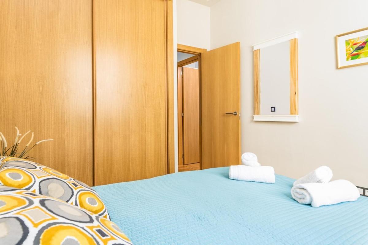 -Malagasunapts- Modern Citycentre Pool&Parking Exterior foto